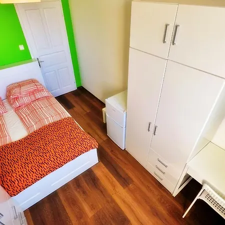 Budget Hostel *
