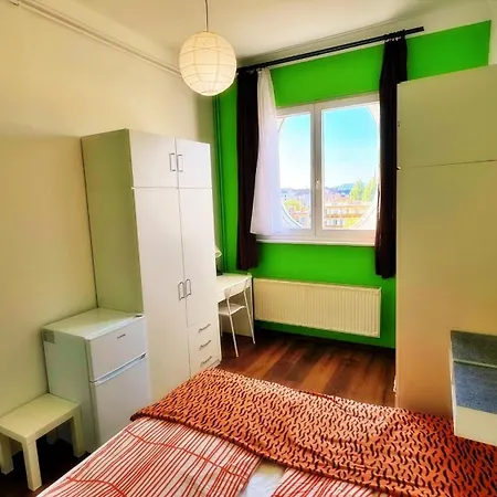 Budget Hostel