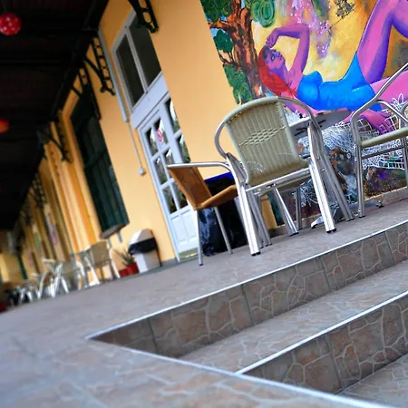 Auberge de jeunesse Bebudgetrooms *