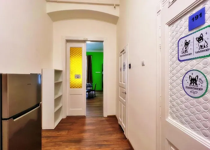 Bebudgetrooms Hostel *