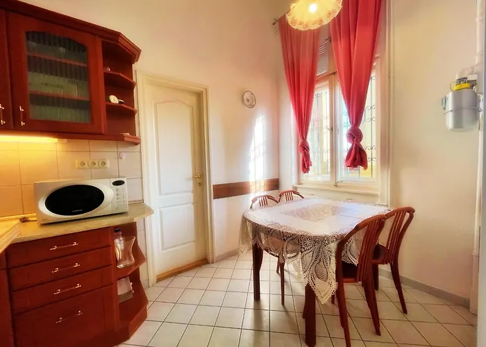 Bebudgetrooms Hostel *